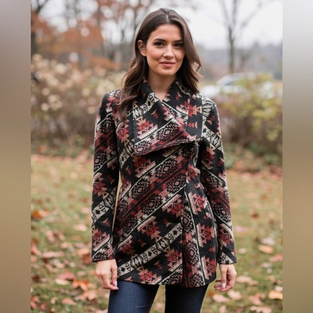 Quinn Large Collared Aztec Design Single Button Coat Sz S